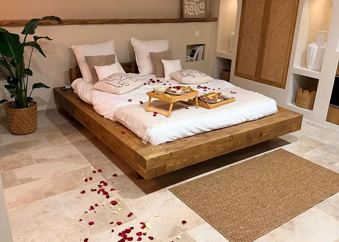 러브호텔 Le Cocon Fontanes (Gard)